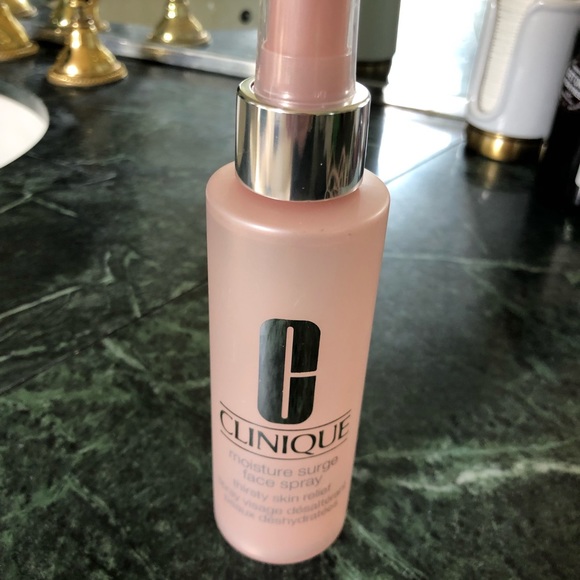 NWT Clinique Moisture Surge 5-Star Rated Skincare - Picture 4 of 5